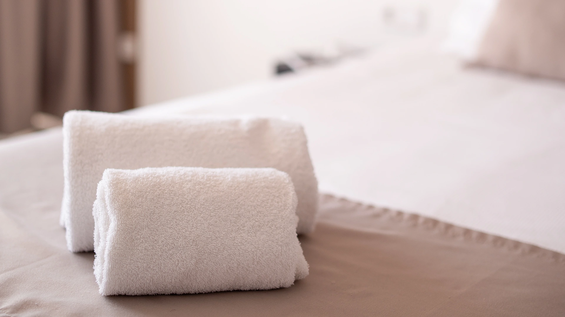 Towels for the room at PlanetHotels Mallorca